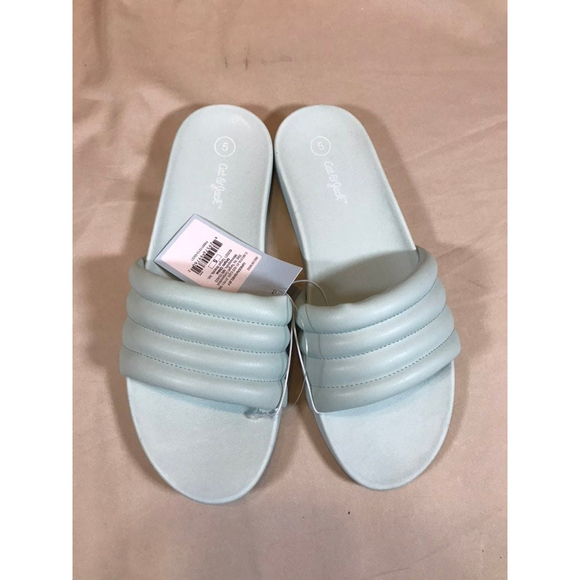 Cat & Jack Other - Cat & Jack Youth Slides Size 5 Sandals